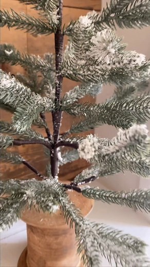 3.4K views · 56 reactions | Find even more DIY tree base ideas here: mycreativedays.com/diy-christmas-tree-bases/ | My Creative Days | Facebook