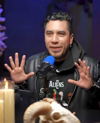 Cómo usar velas para detectar energía negativa: proceso y lectura de signos #velas #energianegativa #ritualesdebrujeria #rituales #podcastparanormal