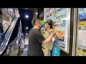 【俺でなきゃ見逃しちゃうね】撮ってないと言いつつ証拠隠滅をしようとする疑いがある男【恐ろしく早い手刀】