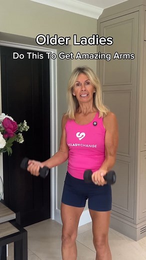 Petra Genco on Instagram: "12 minutes. No gym. Just you, your determination, and a pair of arms that are about to get stronger than your excuses. 💪✨ You don’t need an hour — you need a commitment. Show up for yourself today and watch the change stack up, rep by rep. Here’s your at-home arm burner for women who want strength and confidence, all from the comfort of their living room. Strong arms. Strong mind. Strong you. 🏡❤️"