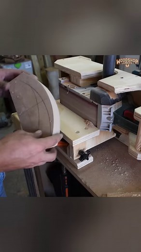 23K views · 288 reactions | Using scrap wood to make a lamp#woodworking #woodshop #diy #fyp | Woodwork Junkie | Facebook