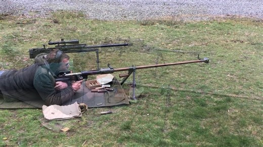 苏联PTRD-41反坦克步枪射击-使用14.5x114毫米弹药