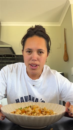 Ashleigh Kristan Davis on Instagram: "This was such a huge hit at the potluck last night! @livpurdon inspiring us all to make your own dips at home, always always always with @propercrisps"