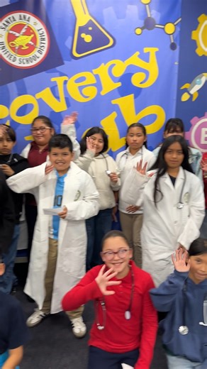 🧪💙 Learning together across grade levels! Saddleback High School PLTW Biomedical teachers visited the Monroe Elementary STEAM Lab to lead hands-on PLTW Biomedical Science activities, sparking curiosity and introducing students to real-world medical problem-solving through collaboration and exploration. Moments like these show how learning builds from elementary to high school—preparing students for what’s possible. ✨ @saddlebackhigh @monroe.elementary.sausd @sausdcareereducation #WeAreSAUSD #S