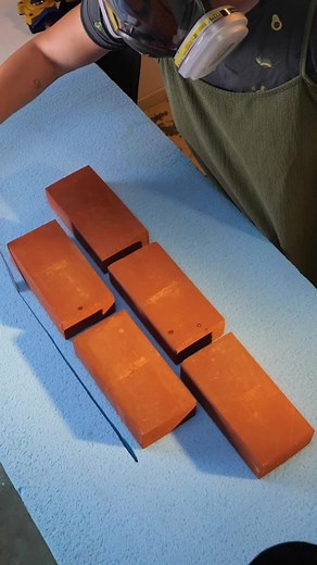 5-Minute Crafts on Instagram: "Cozy up your bed with this DIY polystyrene headrest! 😊🛌 #bedroominspo #diyheadrest #polystyrene #diyfurniture #5mc"