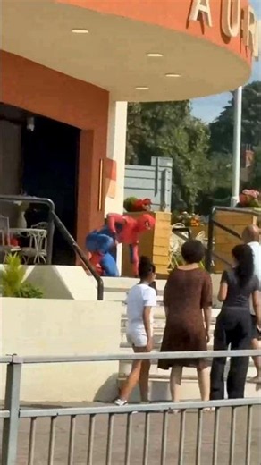 Traffic Stops For Spiderman Tricks