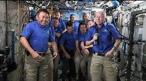 Commander says farewell to Space Station