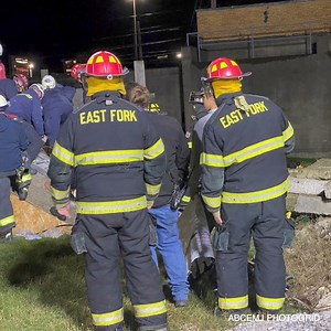 Emergency Management and Boyd County LEPC held our annual hazmat exercise last evening. Over 100 first responders, actors(victims), evaluators participated in a complex full scale scenario involving live fire evolution, structural collapse components and a ruptured line with hazardous material release. We would like to thank our Boyd County LEPC Training and Exercise Planning Committee for their work over the last year developing this exercise. Additionally, we want to thank all the participants