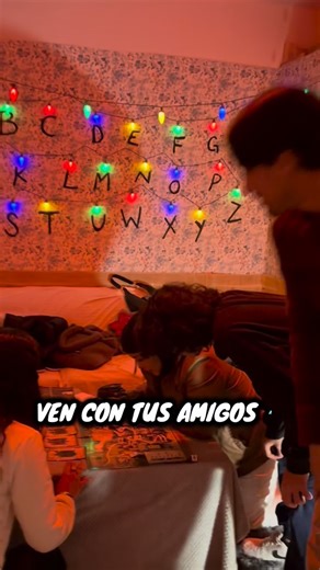 Loop Escape Room DGO on Instagram: "🎄✨ ¿Listos para el mejor plan en Durango estas fiestas? Top 4 experiencias únicas: Stranger Things 👾, Coraline 🎪, Krampus 👤 y Grinch 🎁 👉 Ven con tus amigos, resuelvan acertijos y escapen en 30 min 📍 Andador Constitución 116 (frente a Tacos Encuerados) 🎫 Salas para todas las edades y niveles de dificultad ⏳ ¡Solo por temporada invernal! #Durango #Escaperoom #PlanesEnDurango #Navidad2025 #Amigos Diversión StrangerThings Krampus Grinch Coraline TikTokVira