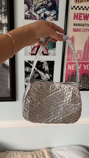 haven’t made anything with random materials recently so I decided to make a mini purse out of whatever this is #upcycle #diy #sewing