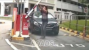 Parking Machine: Hello, what did I do to you that you need to break my arm? Volvo: SGN6262P Location: Jurong West Street 81 Credit: Marie K. | ROADS.sg