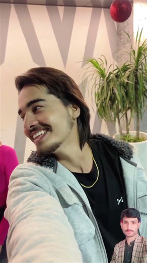 Introducing the "VitaWear SmartBand," a next-generation wearable gadget🎉 🎉