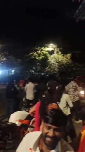 Mumbai fans midnight taj hotel TVK Vijay in front of Taj Hotel