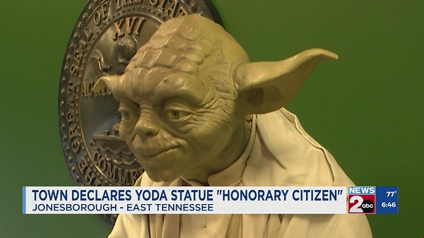 Town declares Yoda statue 'honorary citizen' after debate