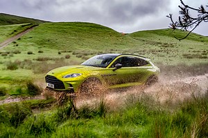 2025 Aston Martin DBX 707 Gets New Cabin, Keeps Old (Almost) Everything Else