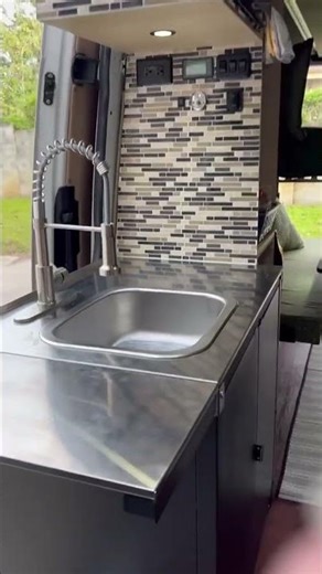 2015 MB Sprinter 2500 DIY Camper Conversion - FOR SALE #sprintercamper #sprintercampervan