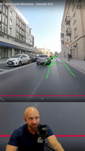 What To Look For When Riding in Town #motorcycle #motorcyclecrash #motorcycletips #shorts