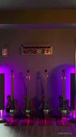 The Bang & Olufsen BeoSound 9000 was the iconic 6-CD Player released in 1996. It was often seen at lawfirms or surgeons offices due to its astronomical price of $4,000 and $3,000 for the speakers. The remote alone was sold for an additional $250 #bangolufsen #beosound #90s #90sthrowback #music #hifi #hifination #highfidelity #nirvana #unplugged #throwback