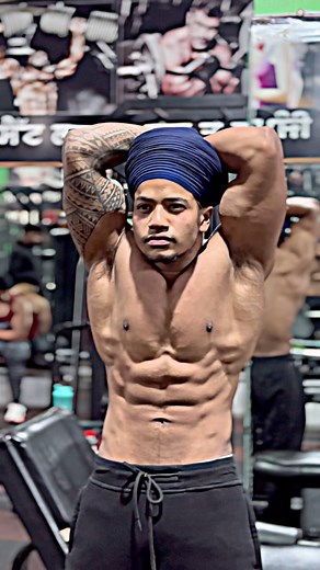 Love_kulla on Instagram: "Ajj kal 🎯🔝 #8100💲 #majhail🦅🚫 #reels #reelsinstagram #jattmind⚠️ #trending #trendingreels #viral #viralreels #gymlife #gymmotivation"