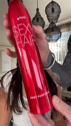 Creating volume Lead Artist @Graham nation using Spray & Play Harder, Root Pump Plus and rollers. #bigsexyhair #sexyhair #hairtutorial #hairrollers #hairvideos #sexyhairproducts #voluminoushair #hairtok