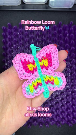 Rainbow loom butterfly🦋 🩷 ———————————————— #rainbowloom #butterfly #butterflies #colorful #pink