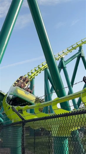 21K views · 759 reactions | Join me & the girls for some fall fun at Valleyfair! We went to the family friendly Tricks & Treats and had a blast! #hosted #valleyfair #minnesota | Mainstreetfam | Facebook