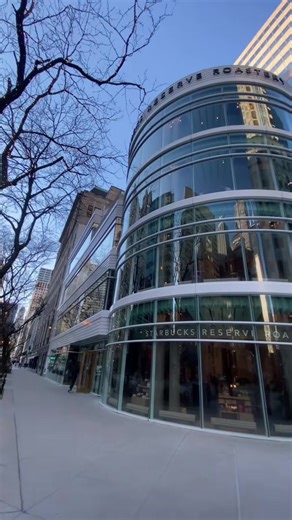 Exploring Chicago's Starbucks Reserve Roastery Experience