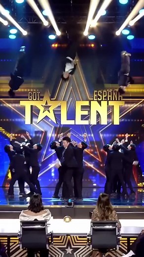 Cheerleading and Acrobatics Performance on Tarent Espana