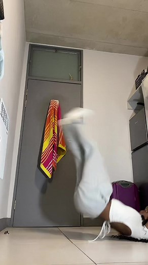 Acrobatic Amapiano Dance Compilation