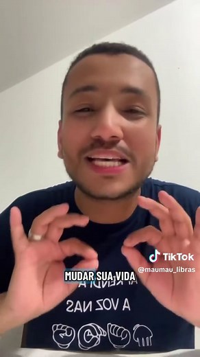 Aprender Libras: Aula Interativa de Língua de Sinais
