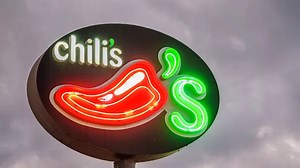 Chili's offers incentives for employees to get vaccinated