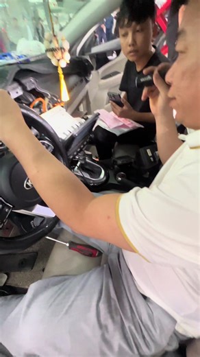 Anh khách trao đổi với Chú Đức mọi người xem Chú giải thích cho anh khách này đã tâm phục khẩu phục chưa ạ#hoccheckcungtoi#checkxeotocu#otochutin