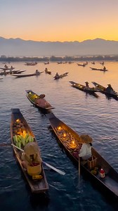 Floating Market at Inle Lake, Myanmar | Zay Yar Lin Photography