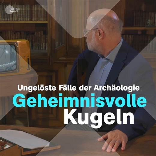 Vom Spielball bis zum Geschoss - auch unsere Vorfahren hatten schon beste Verwendungen für Kugeln. Vormenschen vor 1,3 Mio. Jahren formten schon welche - aber wozu? Zwei neue Folgen "Ungelöste Fälle der Archäologie" mit Harald Lesch seht Ihr am 22.2. und am 1.3. jeweils um 19:30 Uhr im linearen TV und jederzeit im ZDF-Streamingportal: kurz.zdf.de/TXarchae/ | Terra X