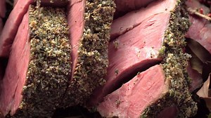 193K views · 1.7K reactions | Chuck roast is here to bring big flavor for little dinero. It’s a hearty yet elegant way to feed a crowd. Serve this beefcake at your holiday dinner party and use the money you saved to pop a celebratory bottle. chfstps.co/2gN8J91 | ChefSteps | Facebook