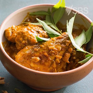 A classic Sri Lankan chicken curry that’s full of flavour and best made with chicken on the bone. #FromTheFoodVault #FoodSafari http://bit.ly/onthebone | SBS Food
