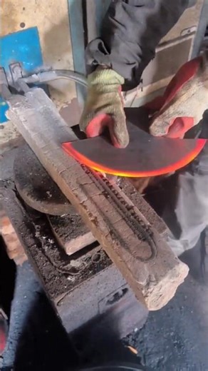 Quenching & trimming an Ulu knife 🔥