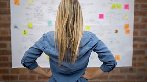 Enabling agile network services through virtualization