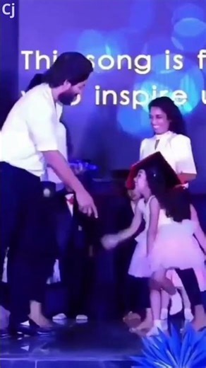 Allu arjun cute video with his daughter Allu arha | Allu arjun status | Allu arjun | Allu Arha