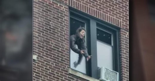 2 hospitalized in fire at Chicago apartment building with troubled past