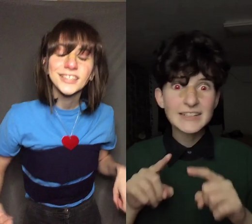 Frisk and Chara Undertale Cosplay Showcase