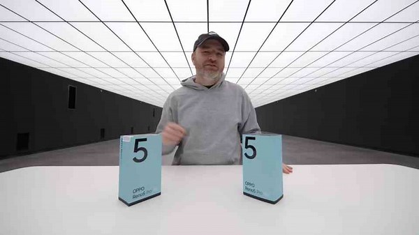 Oppo's New Color-Changing Smartphone