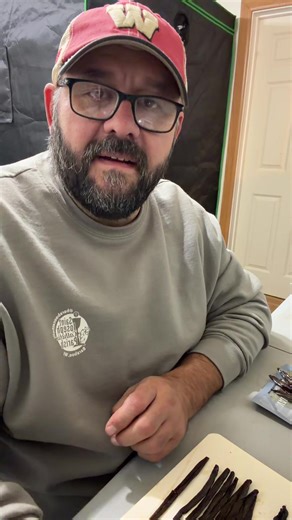 Attempting to make vanilla extract. Hopefully it all goes well. I love vanilla we use it quite often. I used Madagascar vanilla beans. Grade B if that makes a difference? And used a clear spirits to let them soak in. Now we just let it sit and give it a vigorous shake every few days. And in 90-120 days it should be ready to use. The longer it sits the better it should be. From what I have read. #vanillaextract #homemadefood #somethingnew #positivevibes #baking