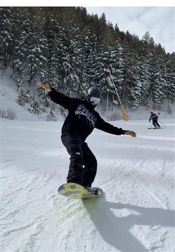 Day 19 of learning how to snowboard 👻 #snowboarding #idaho #snowboard #beginner #fyp @Sun Valley Resort @Snowbasin Resort