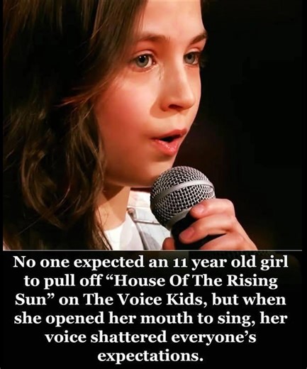 An 11 year old named Georgia showed up for a blind audition on The Voice. She looked tiny as she walked into the middle of the massive studio stage. She starts singing a capella but when the backing music kicked in, no one could believe the grit in this little girl's voice.... 𝖶ɑтᴄһ ᴠɪԀᴇᴏ Ьᴇʟᴏⱳ 👇 | Mente Curiosa