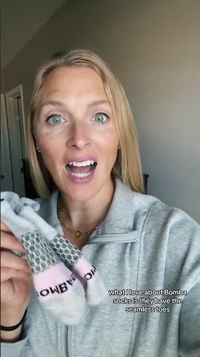 Bomba socks with seamless toe & heel protection for all-day comfort.