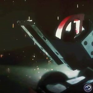 144K views · 374 reactions | Time for some Whiplash -- BattleBots starts NOW! 烙 | Discovery | Facebook