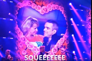 I GOT A LAP DANCE FROM ROBBIE WILLIAMS AND NEED TO TELL YOU THE WHOLE STORY.