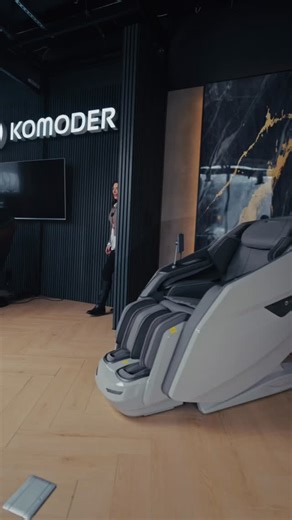 Dynamix Dual Core 2026!🥳 20 de programe automate. Un răspuns pentru fiecare moment al zilei. Dynamix 2026 îți oferă 20 de programe automate, organizate în 4 categorii gândite pentru ritmul tău zilnic: relaxare, terapie, confort pentru întreaga familie și recuperare. De la întinderi blânde și eliberarea stresului, până la revitalizare și pregătire pentru somn. În 2026, relaxarea nu mai este un lux. Este o alegere necesară. #komoder #fotoliidemasaj #relaxare | Komoder Romania
