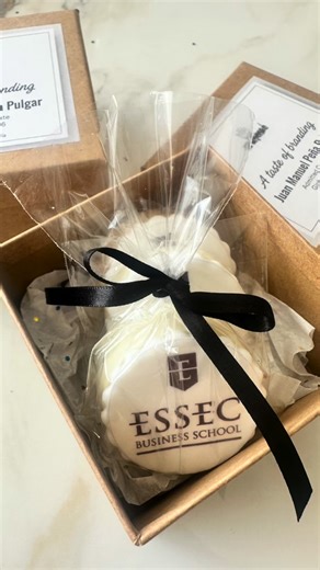 Arteponke Artcake | EVENTO ESSEC + GLOBAL BBA Honrados de haber sido invitados por ESSEC Business School al meet & greet de bienvenida a Juan Manuel. Un... | Instagram